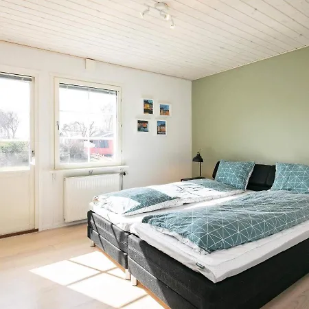 Holiday home Xiii